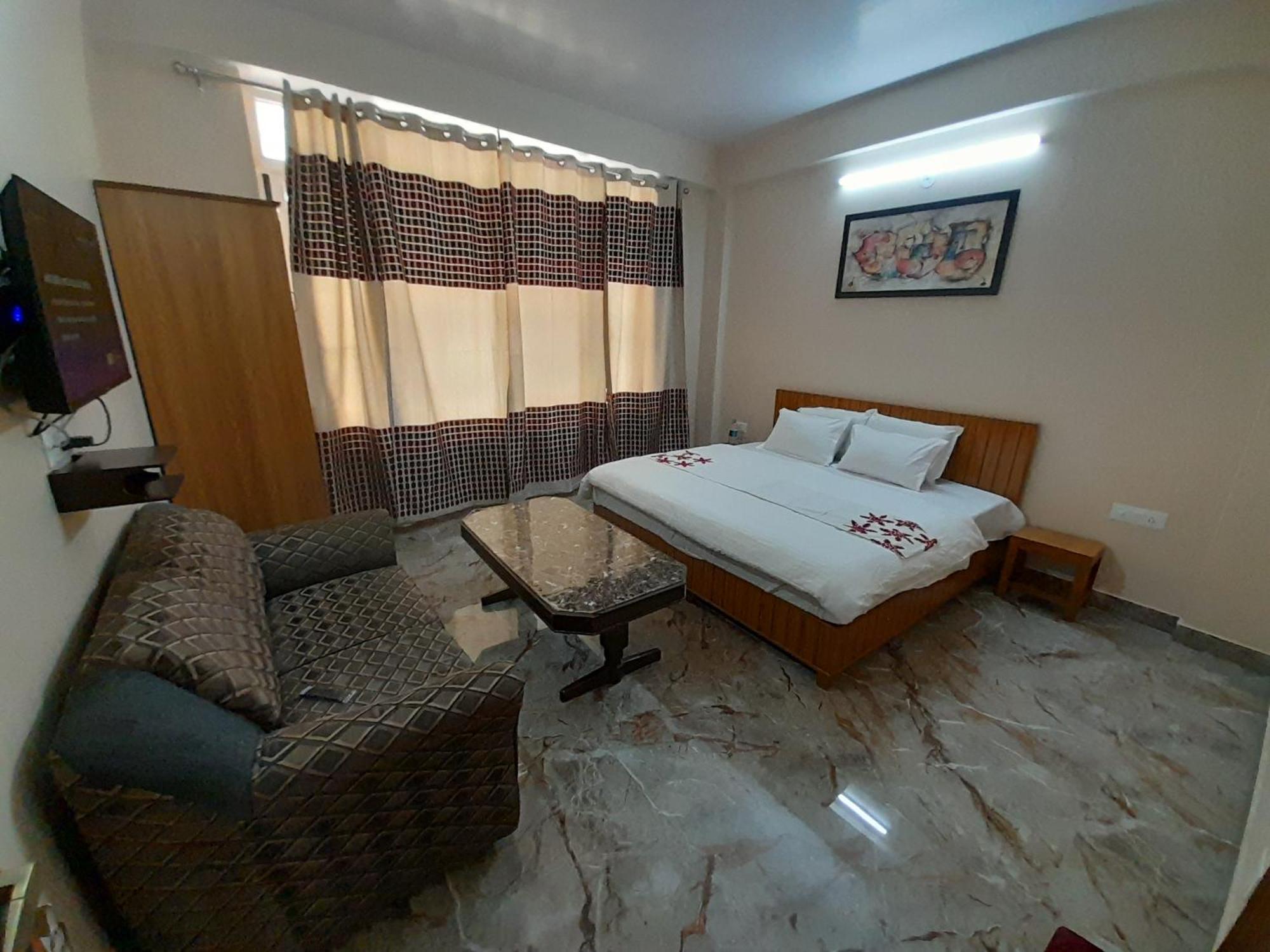 Ferienwohnung Mountain And Peace Shimla Exterior foto