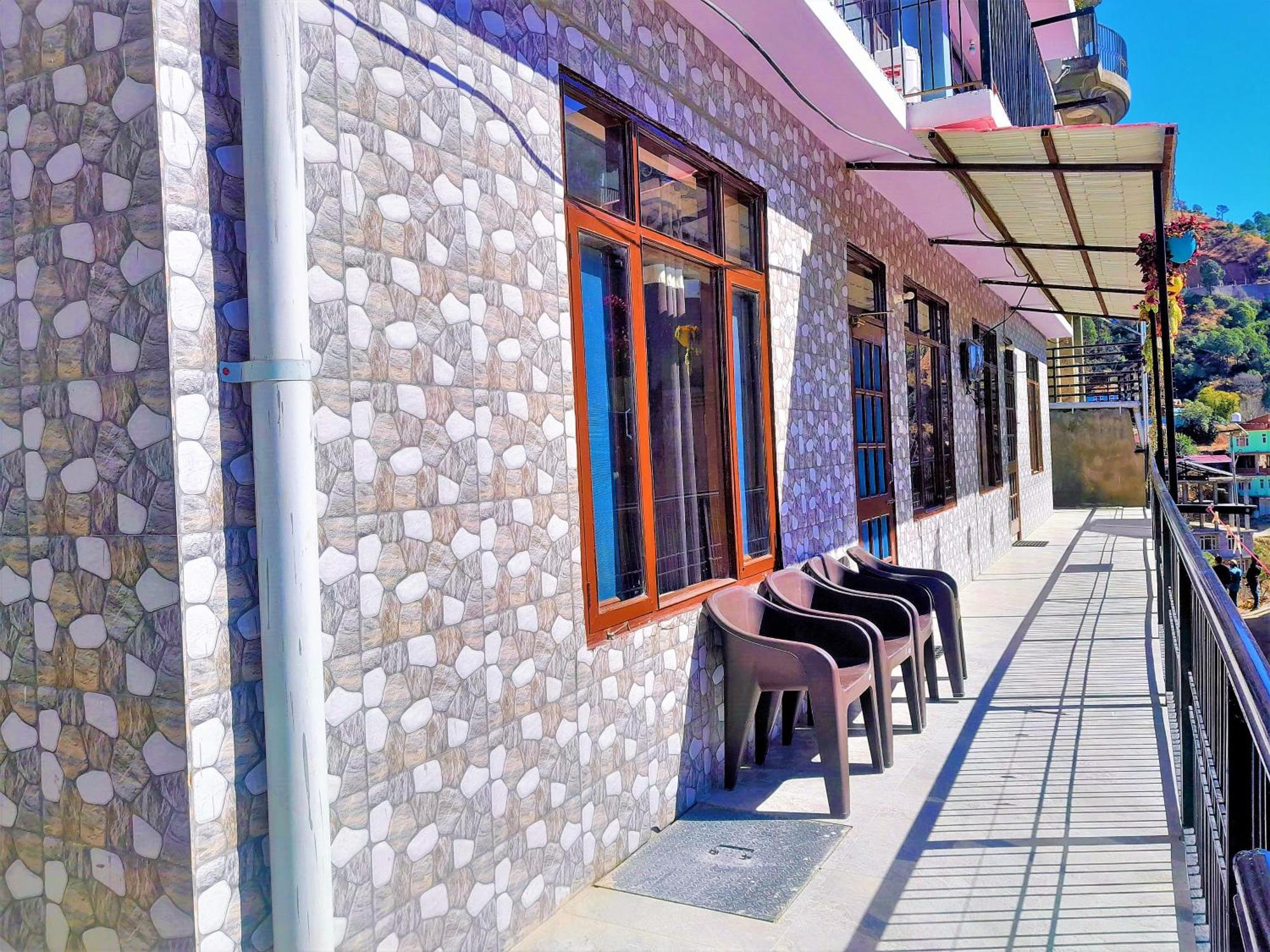 Ferienwohnung Mountain And Peace Shimla Exterior foto