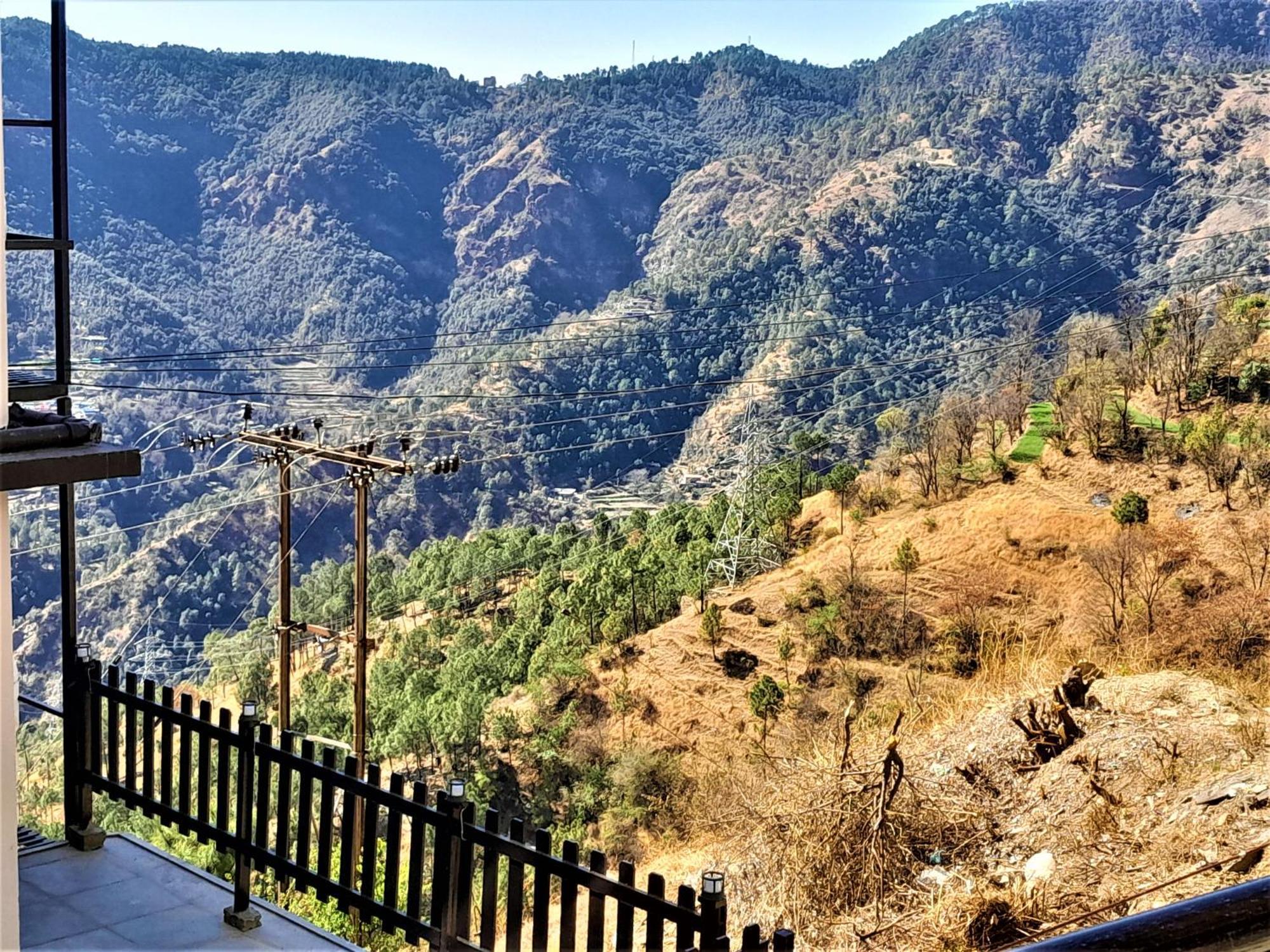 Ferienwohnung Mountain And Peace Shimla Exterior foto