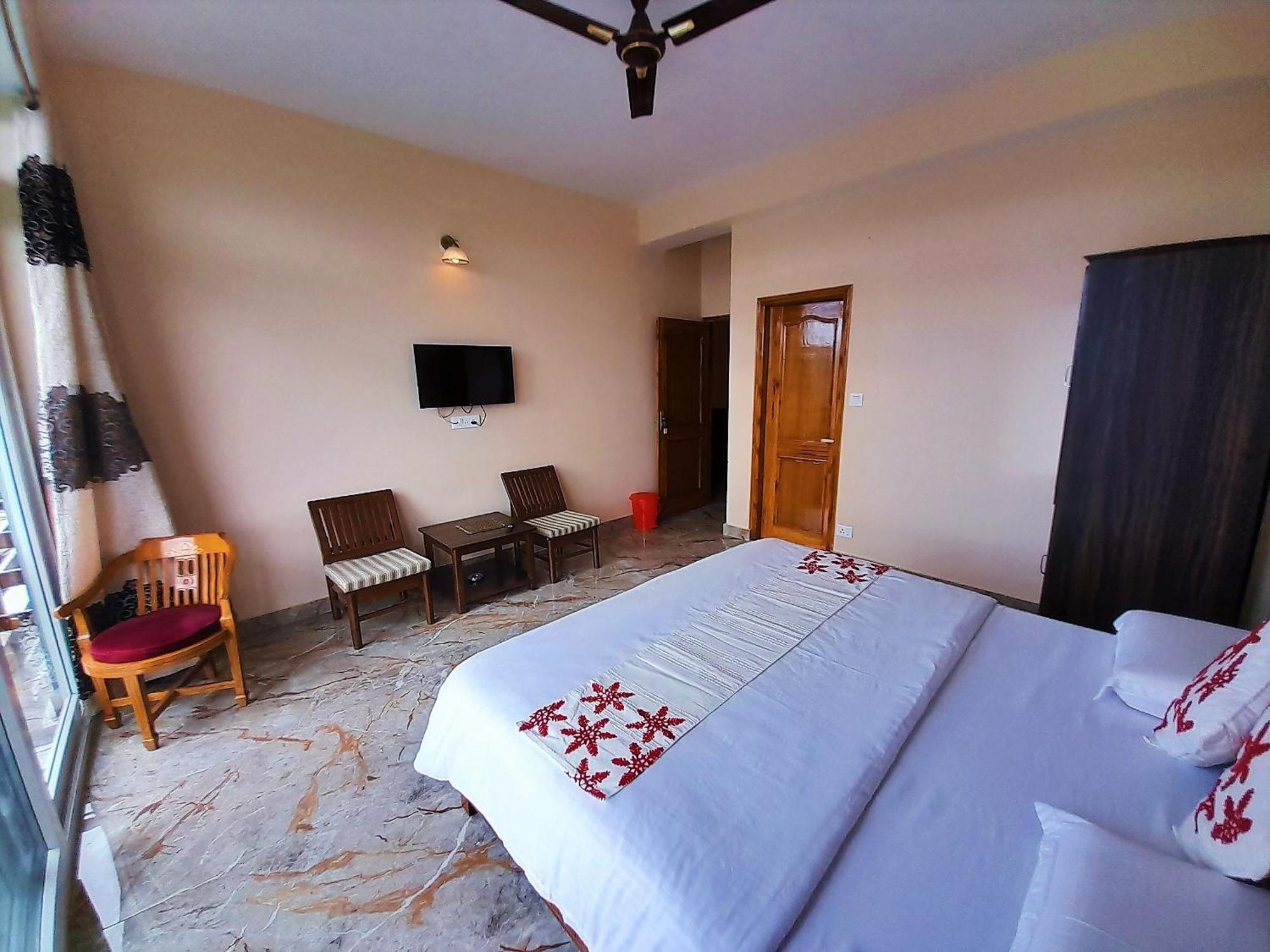 Ferienwohnung Mountain And Peace Shimla Exterior foto