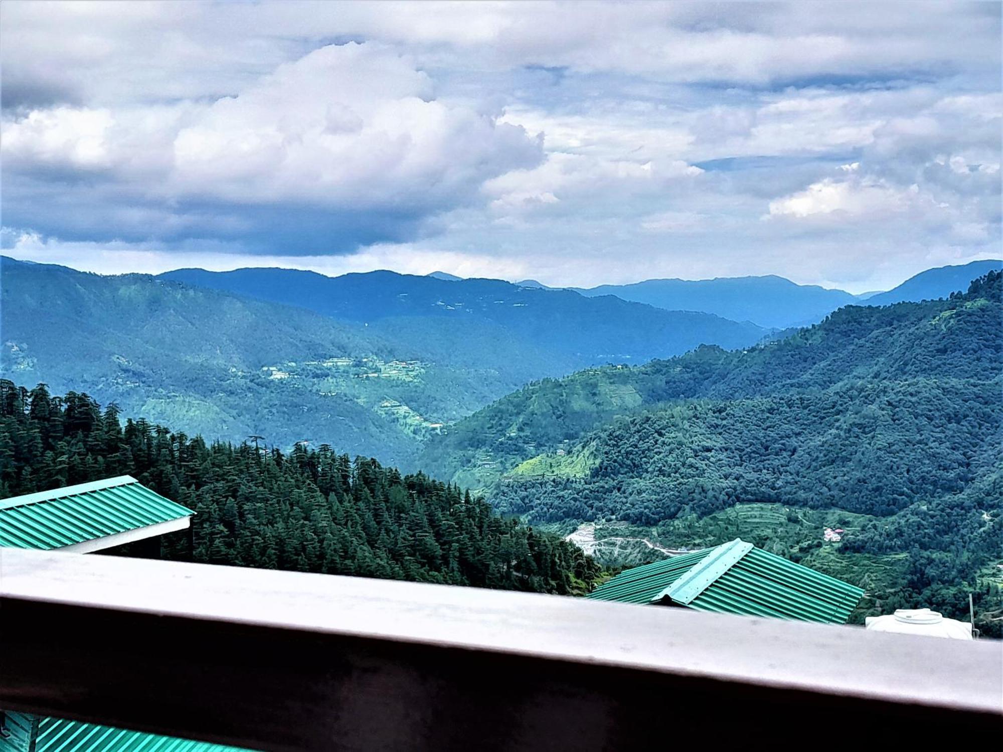 Ferienwohnung Mountain And Peace Shimla Exterior foto